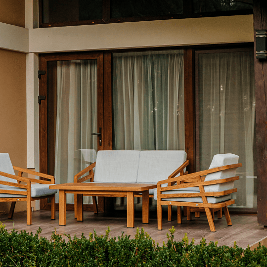 Меблі для дачі